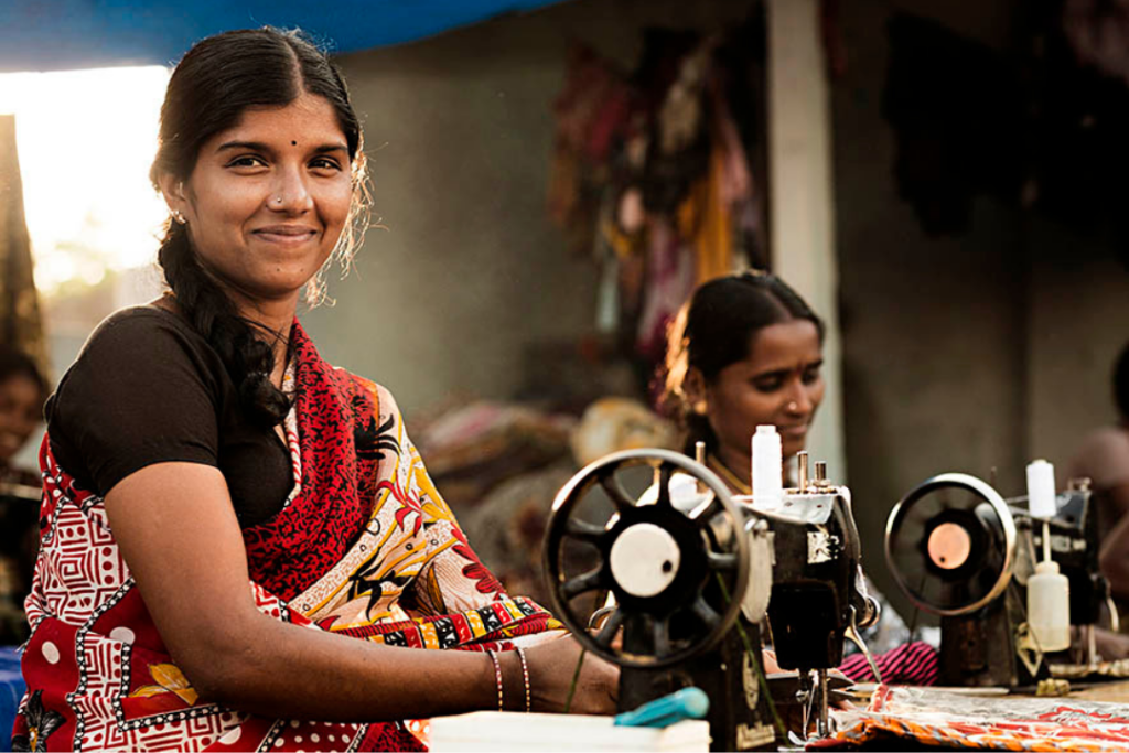 নারীদের কর্মক্ষম করা ও তার পরিবারের আর্থিক স্বচ্ছলতা আনতে সকল ব্যবস্থা করতে  এর বিশেষ উদ্যোগ।